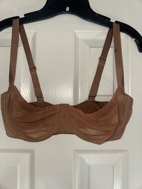 SKIMS Sheer Mesh Underwire Bra in Cocoa